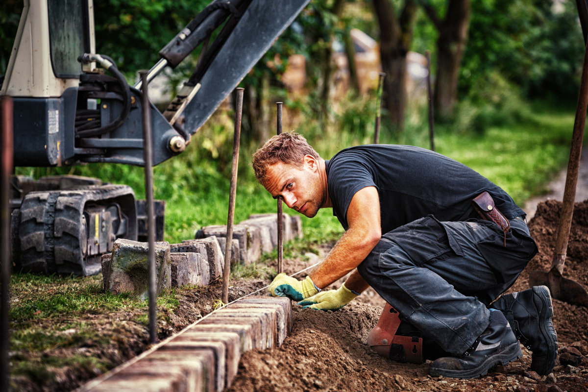 Kante aus Natursteinen