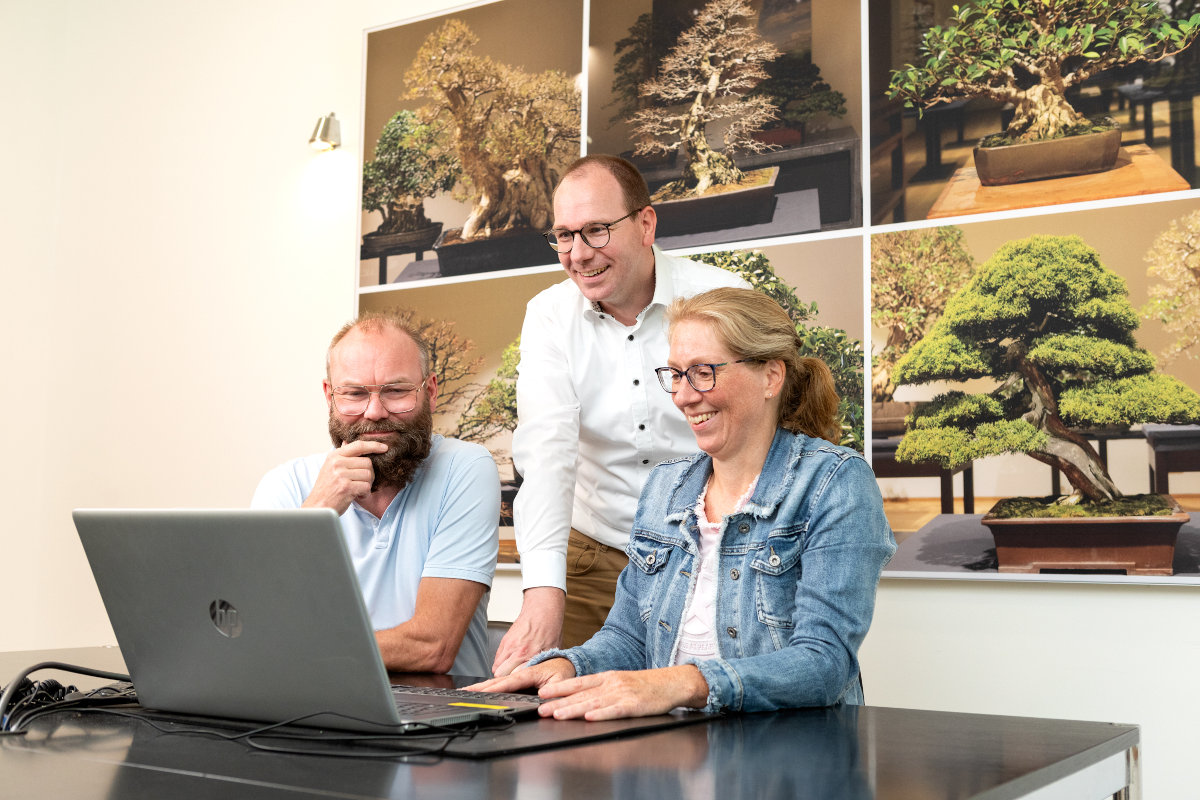 Mitarbeiter am Laptop