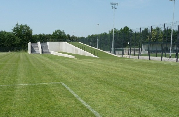 Neubau Naturrasenplatz und Soccerfeld - Borussia Mönchengladbach