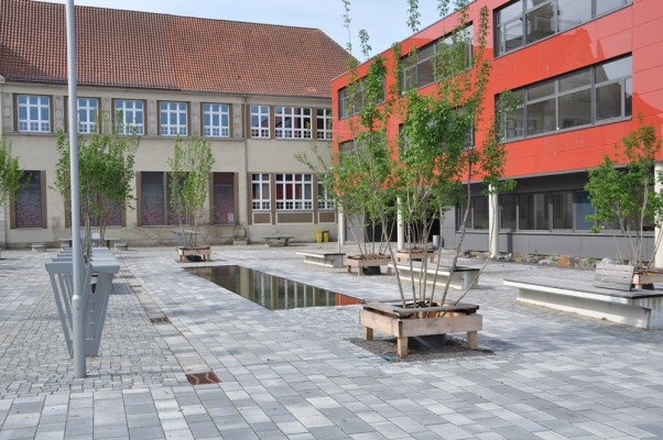 Wasserbecken auf dem Marktplatz in Bünde