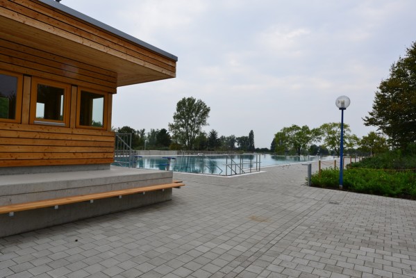 Außenanlagen des Freibades am Willersinnweiher in Ludwigshafen