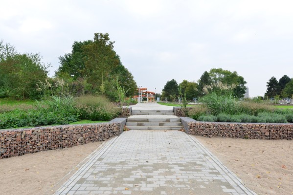Außenanlagen des Freibades am Willersinnweiher in Ludwigshafen