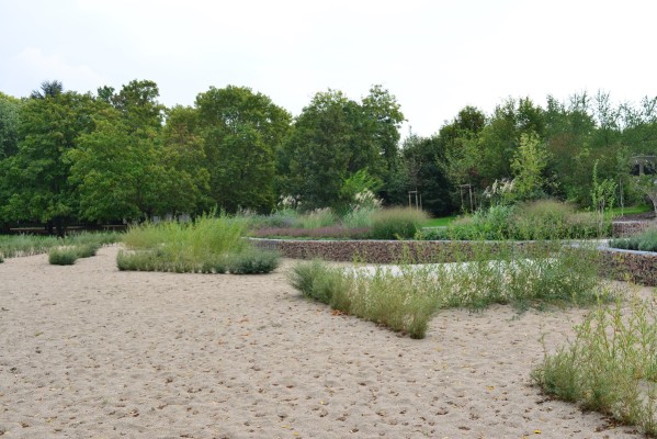 Außenanlagen des Freibades am Willersinnweiher in Ludwigshafen
