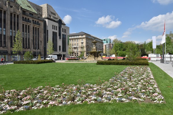Neugestaltung der Freiflächen in Düsseldorfs Stadtmitte